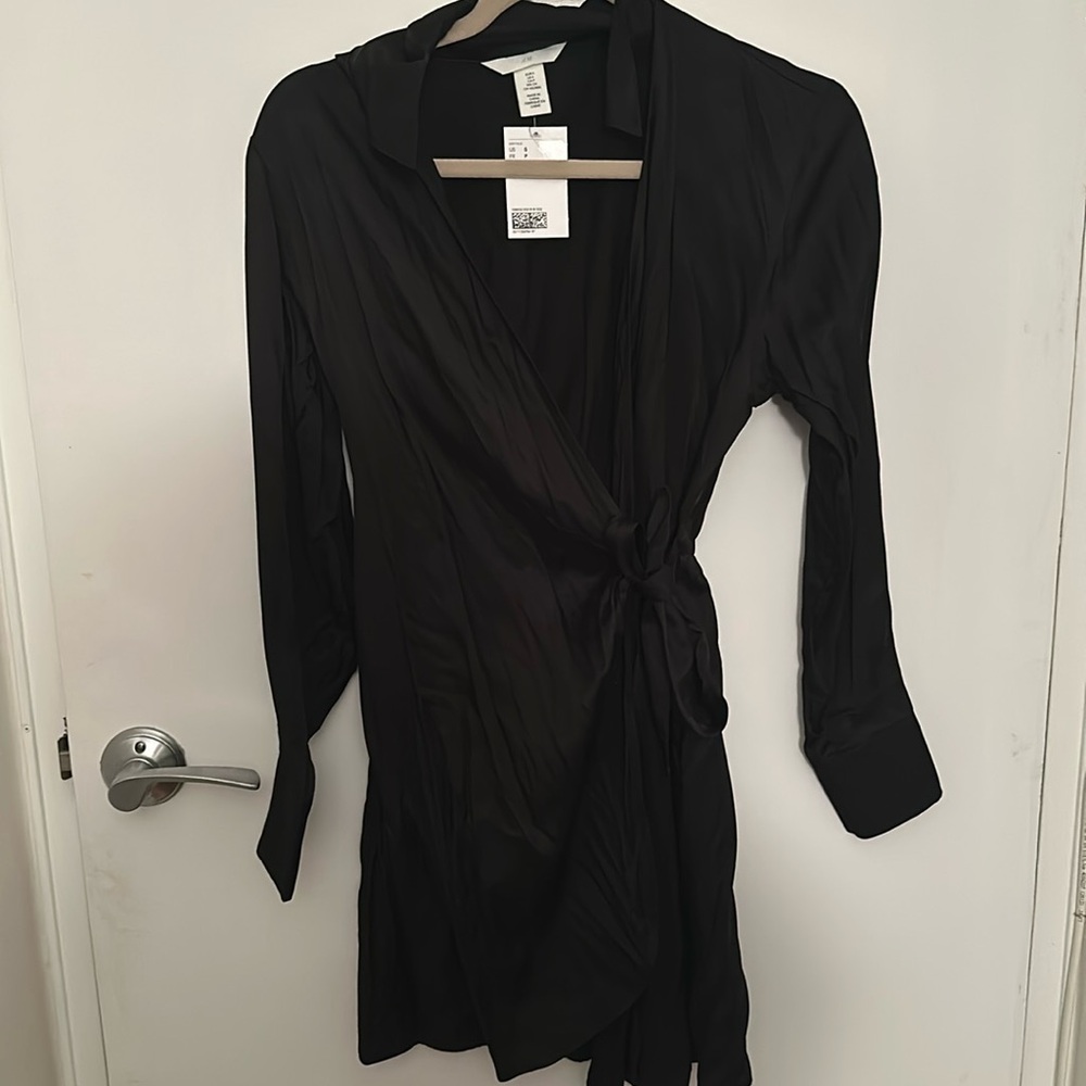 H&M black satin wrapover shirt dress. Size S. NWT